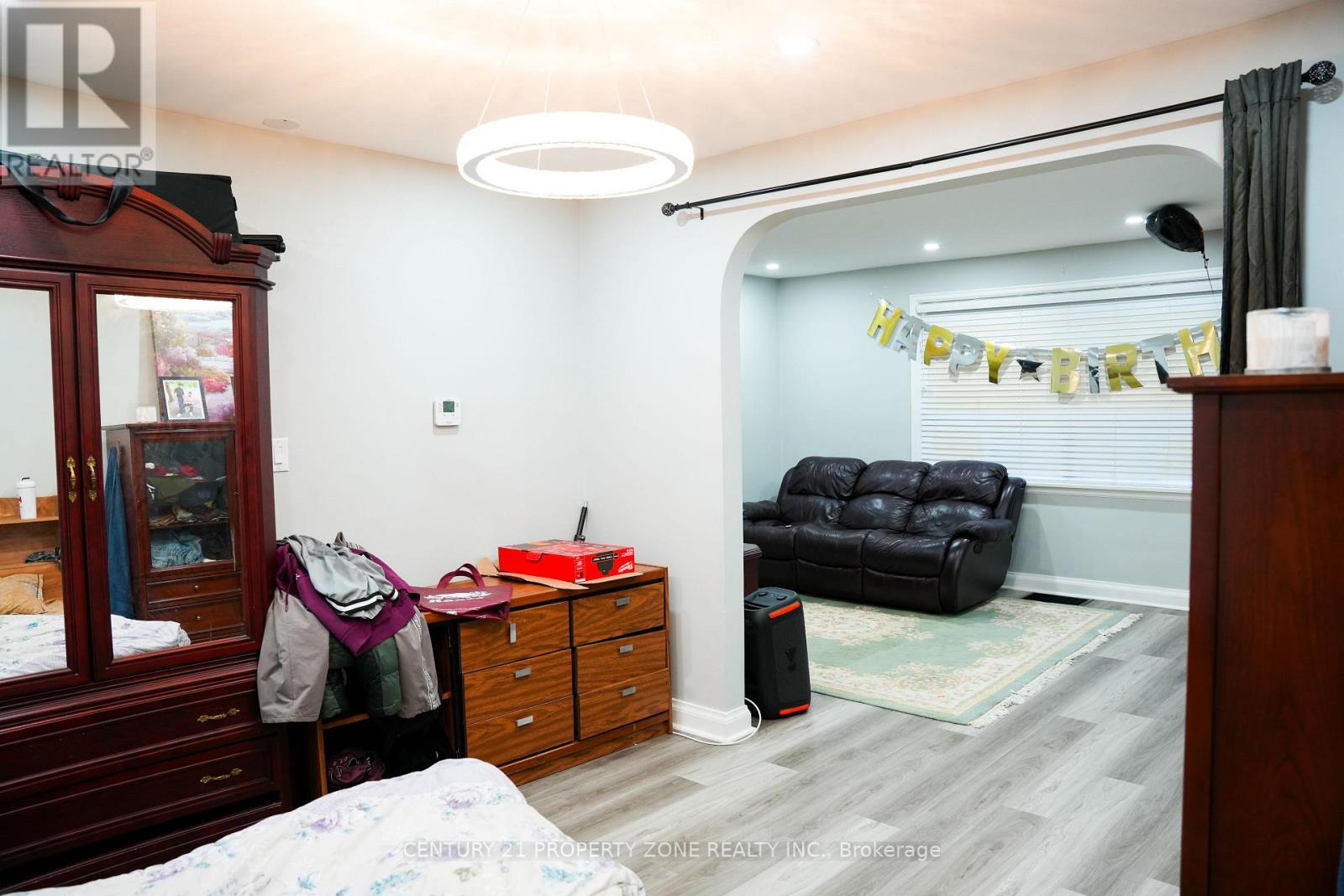 116 Elliot Street, Brampton, Ontario  L6Y 1W4 - Photo 19 - W12529774