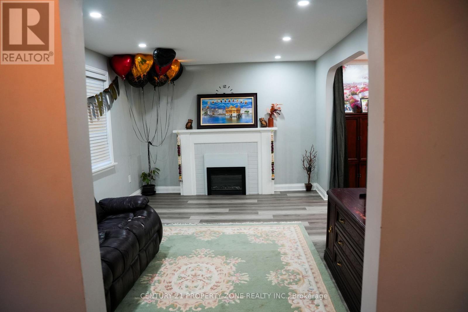 116 Elliot Street, Brampton, Ontario  L6Y 1W4 - Photo 22 - W12529774