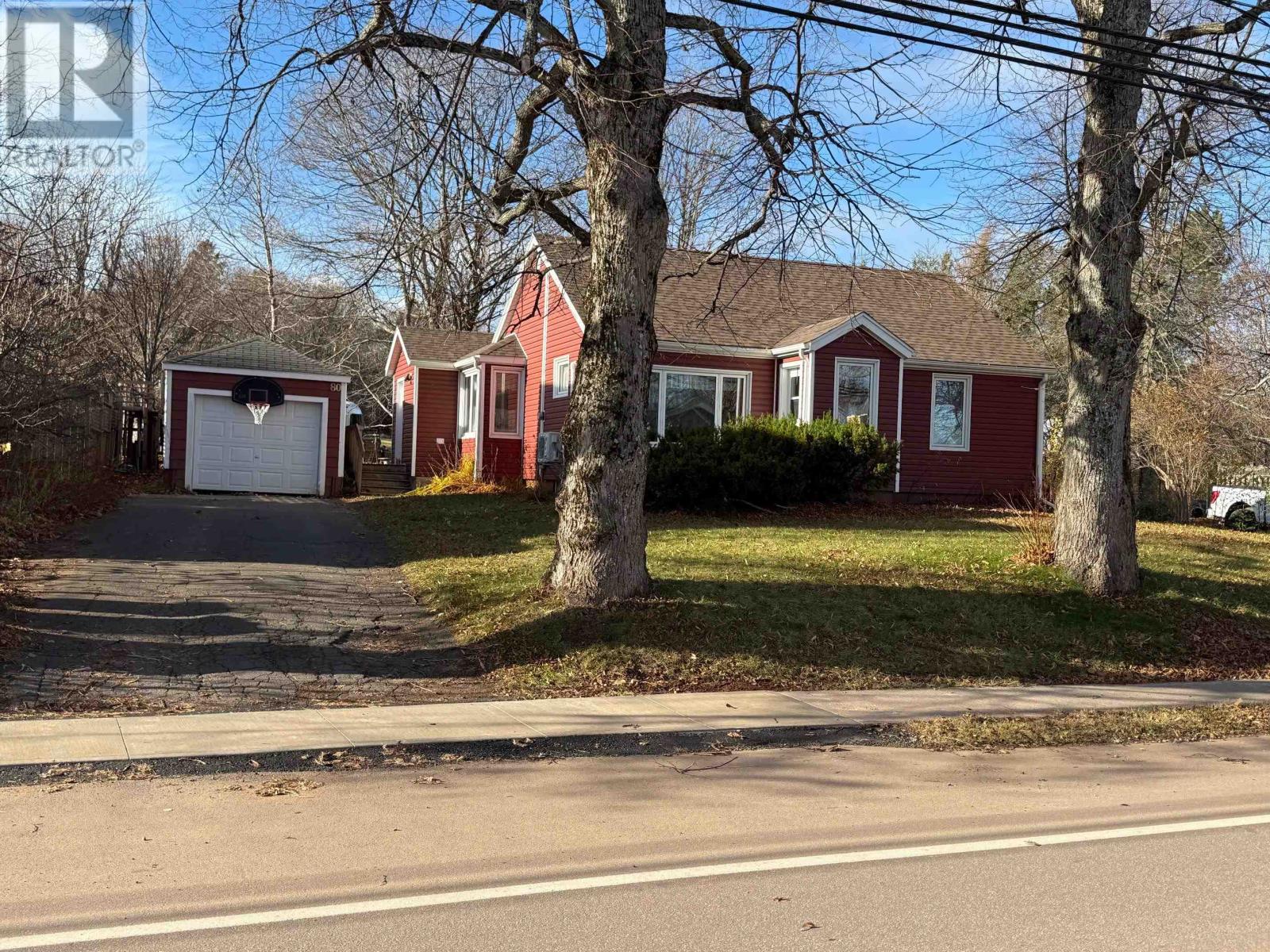 80 Broadway Street N, Kensington, Prince Edward Island  C0B 1M0 - Photo 1 - 202528476