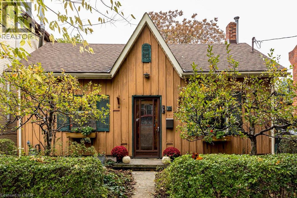 19 BLYTHE Street, Hamilton, Ontario