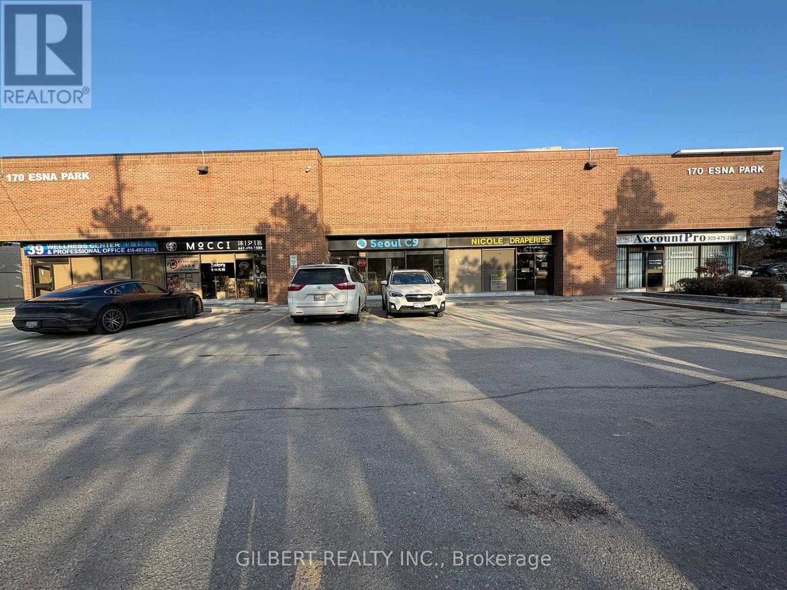 170 Esna Park, Markham, Ontario  L3R 1E3 - Photo 4 - N12572302