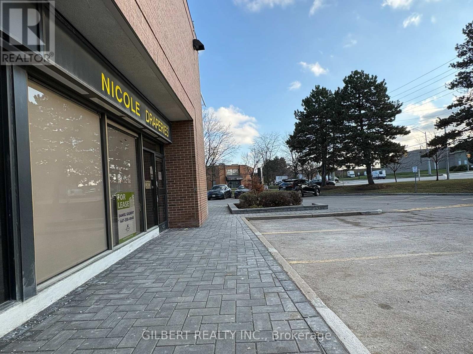 170 Esna Park, Markham, Ontario  L3R 1E3 - Photo 5 - N12572302