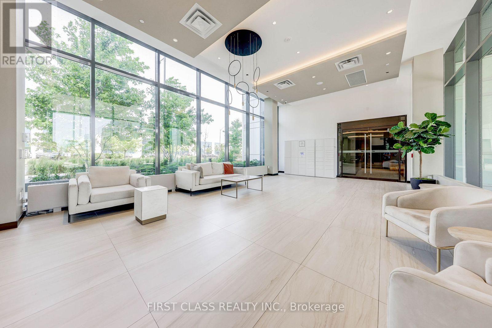 506 - 10 Honeycrisp Crescent, Vaughan, Ontario  L4K 5C3 - Photo 3 - N12572320