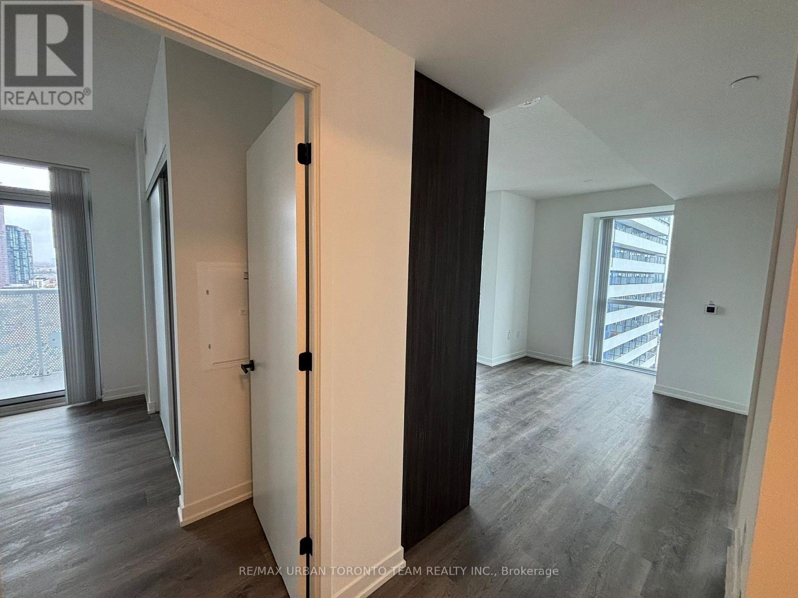 2309 - 8 Interchange Way, Vaughan, Ontario  L4K 5Z7 - Photo 12 - N12572342