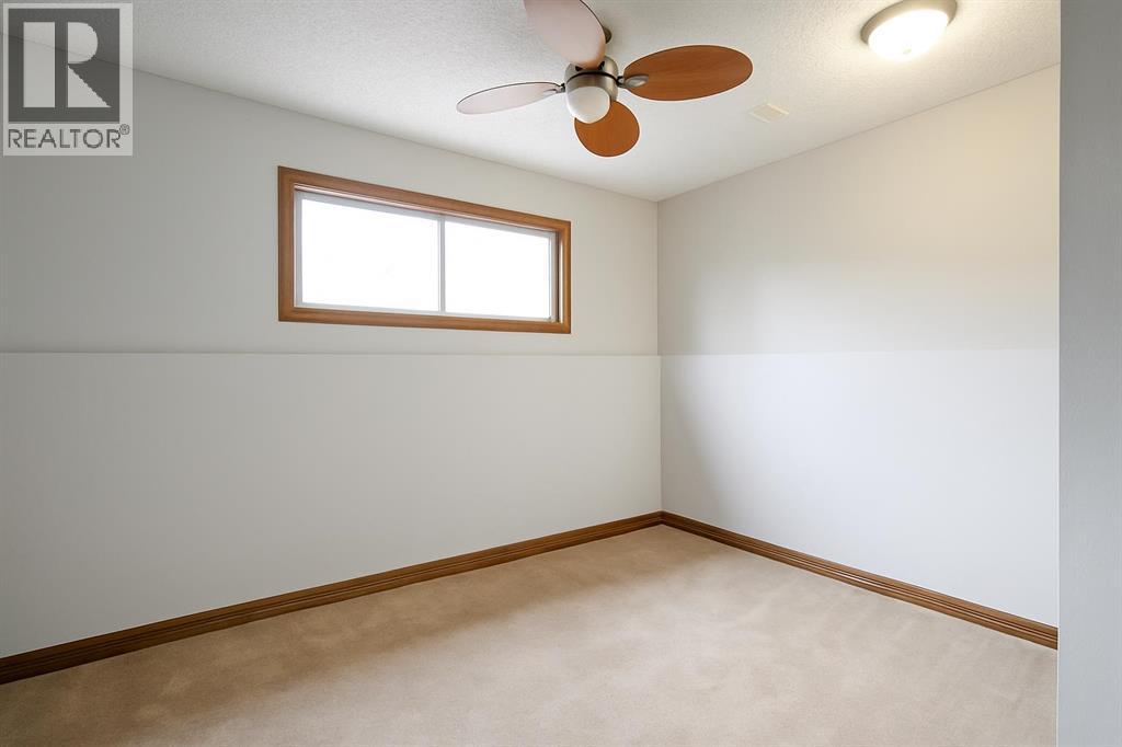 278 Shawnessy Drive Sw, Calgary, Alberta  T2Y 1M5 - Photo 14 - A2271710