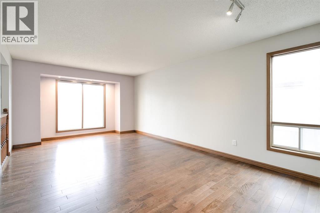 278 Shawnessy Drive Sw, Calgary, Alberta  T2Y 1M5 - Photo 3 - A2271710