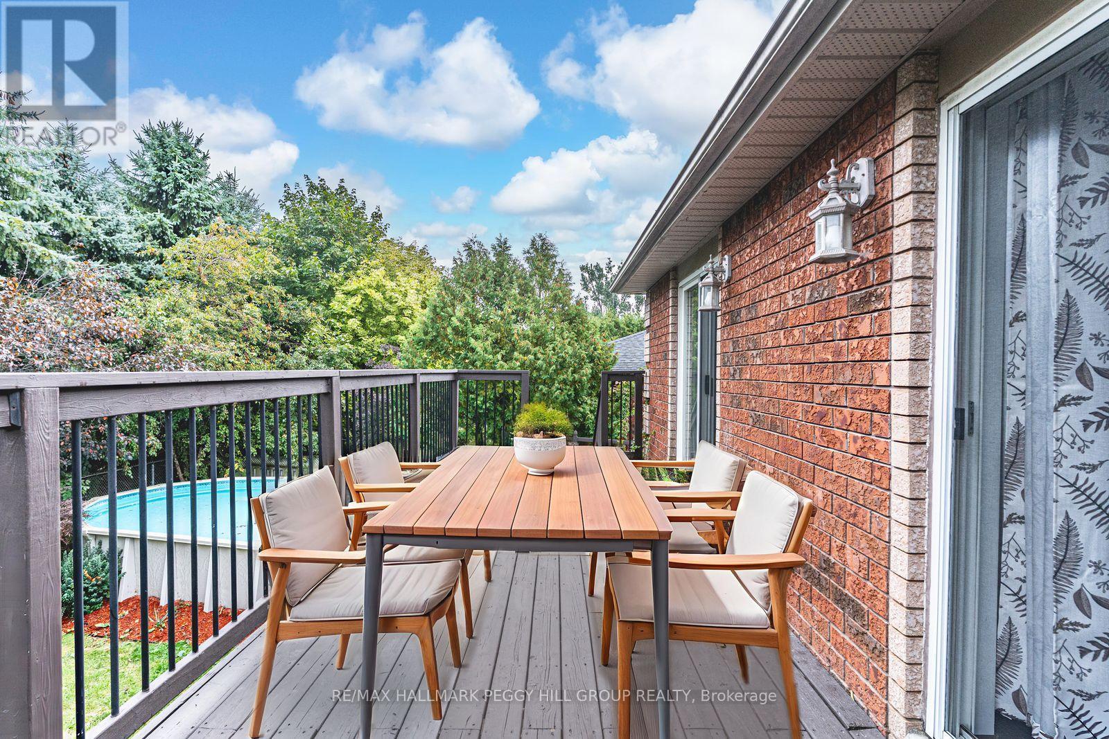 51 Golden Eagle Way, Barrie (Little Lake), Ontario  L4M 6P8 - Photo 16 - S12572328