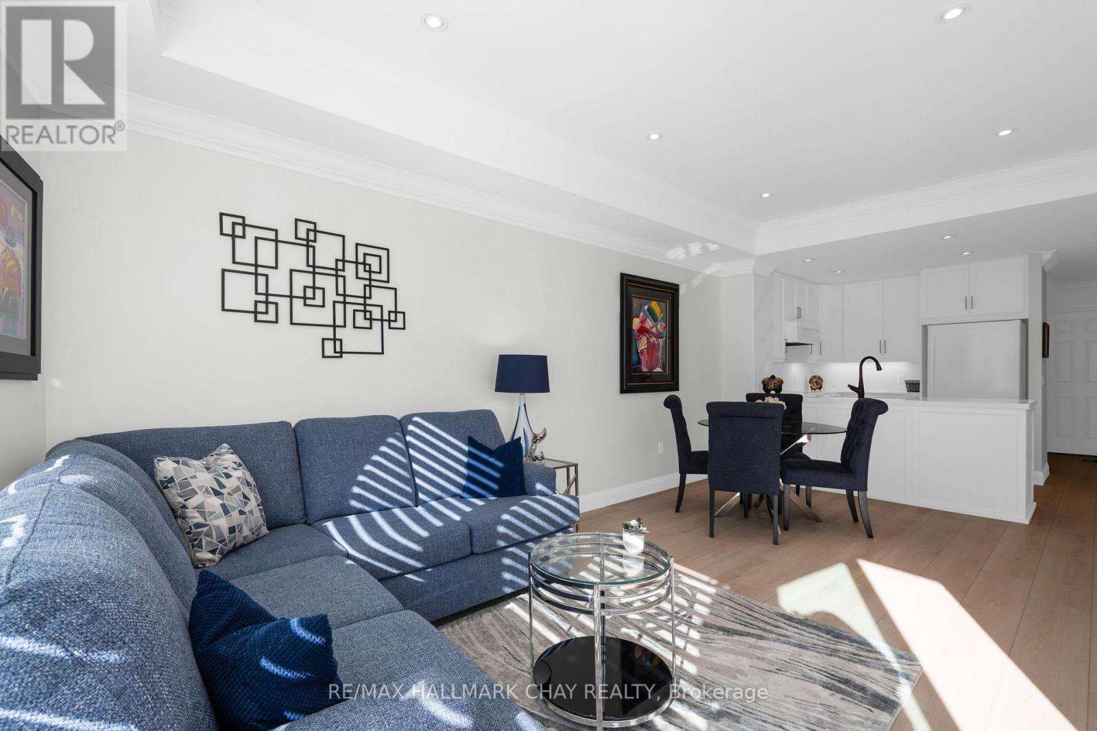 1205 - 6 Toronto Street, Barrie (City Centre), Ontario L4N 9R2 - Photo 16 - S12572384