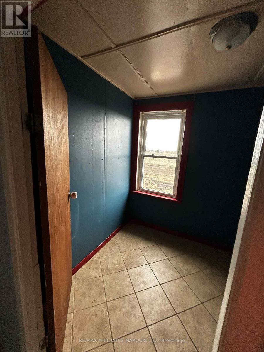 2415 Hwy 138 Highway N, North Stormont, Ontario  K0C 1W0 - Photo 11 - X12572470