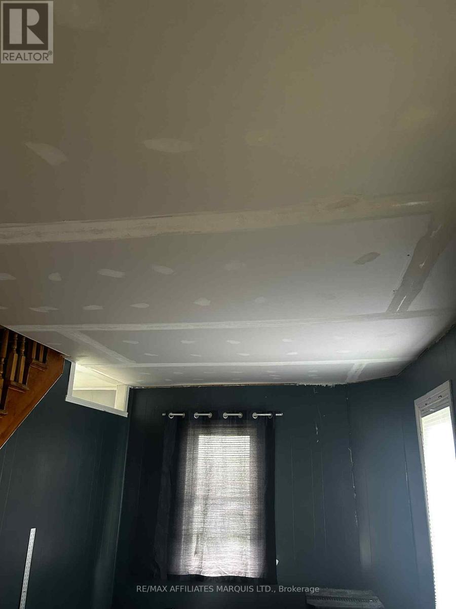 2415 Hwy 138 Highway N, North Stormont, Ontario  K0C 1W0 - Photo 8 - X12572470