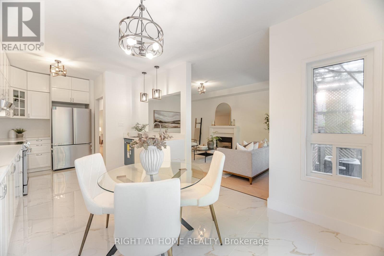 514 Huntington Ridge Drive, Mississauga, Ontario  L5R 2X7 - Photo 15 - W12572296