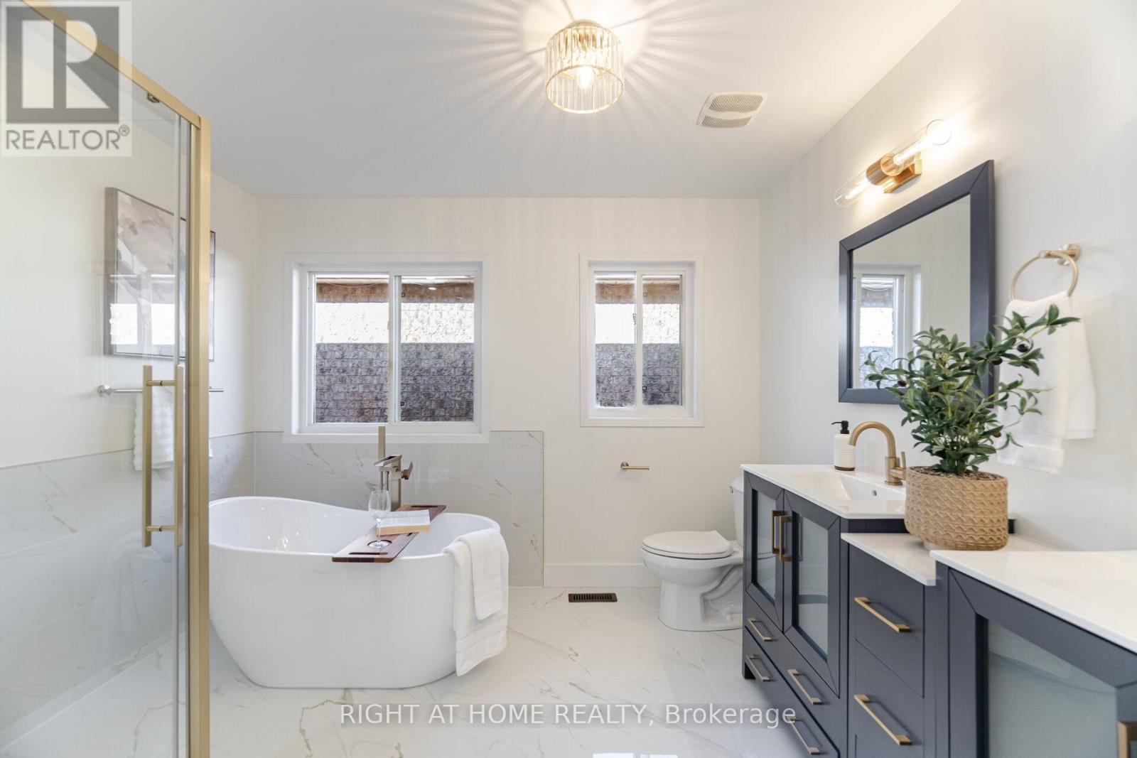 514 Huntington Ridge Drive, Mississauga, Ontario  L5R 2X7 - Photo 28 - W12572296