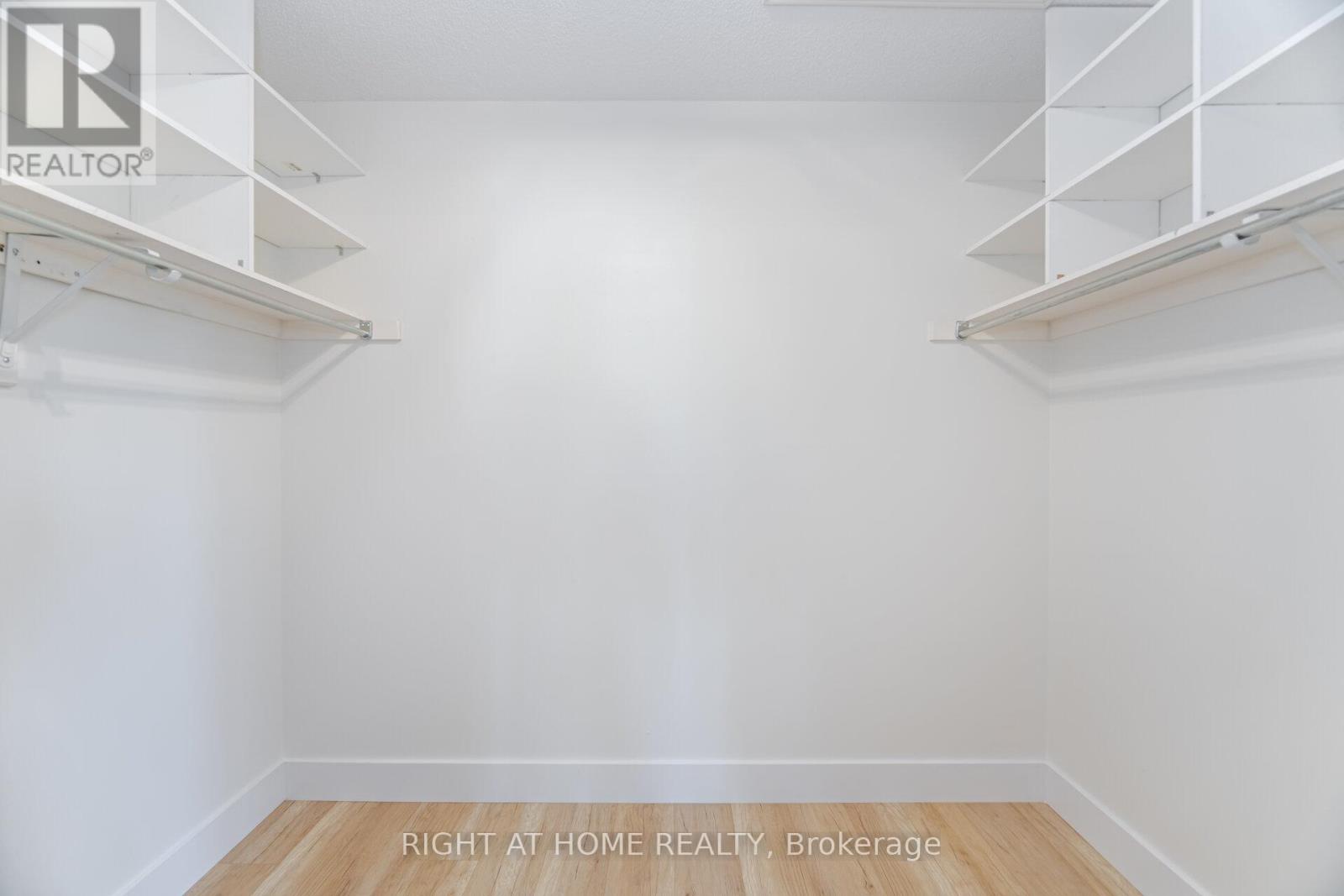 514 Huntington Ridge Drive, Mississauga, Ontario  L5R 2X7 - Photo 31 - W12572296