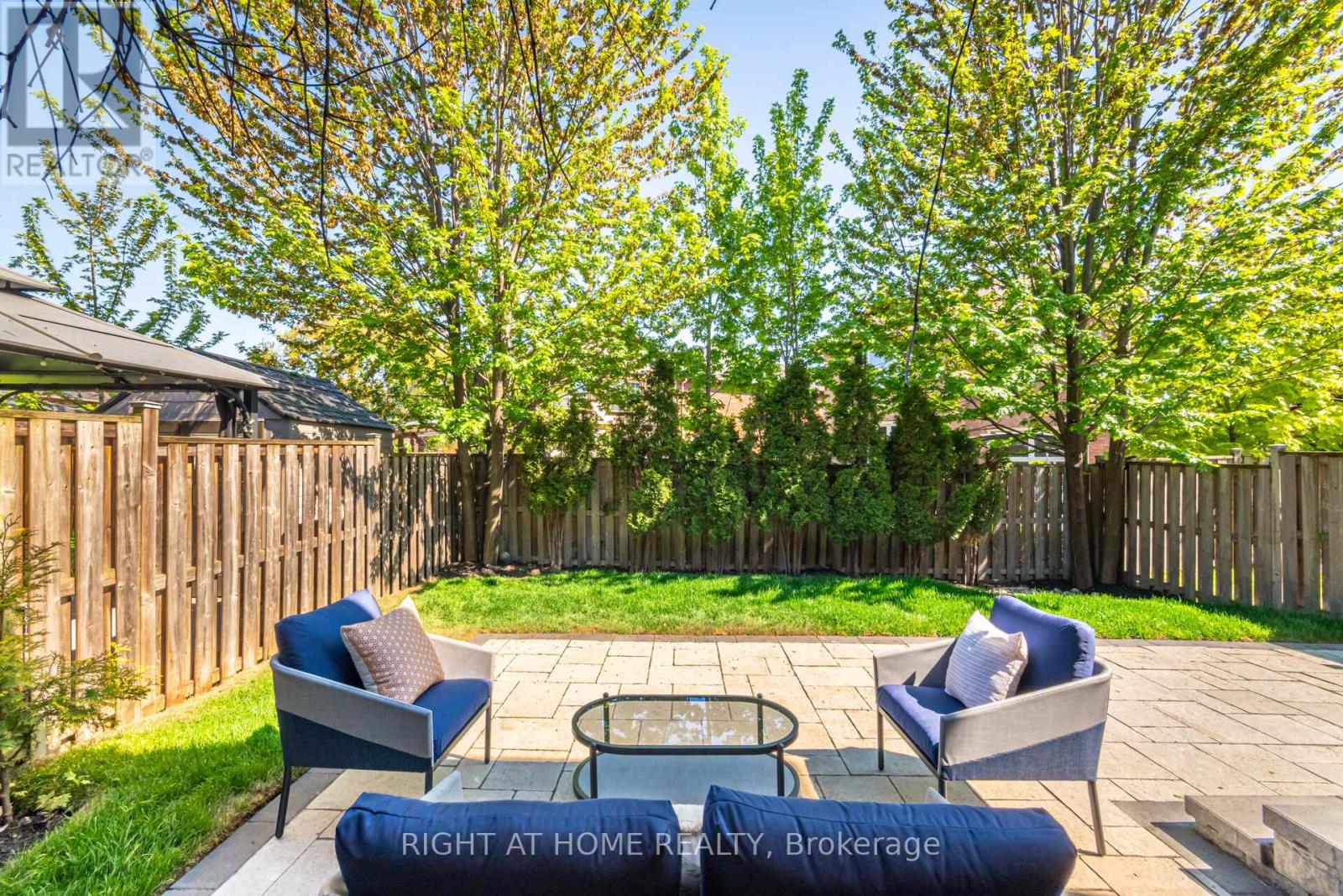 514 Huntington Ridge Drive, Mississauga, Ontario  L5R 2X7 - Photo 45 - W12572296