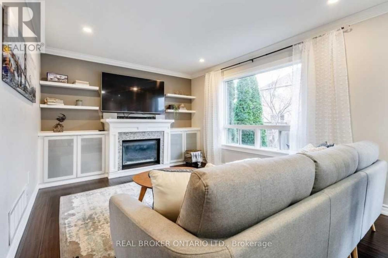 2369 Proudfoot Trail, Oakville, Ontario  L6M 4X9 - Photo 15 - W12572312