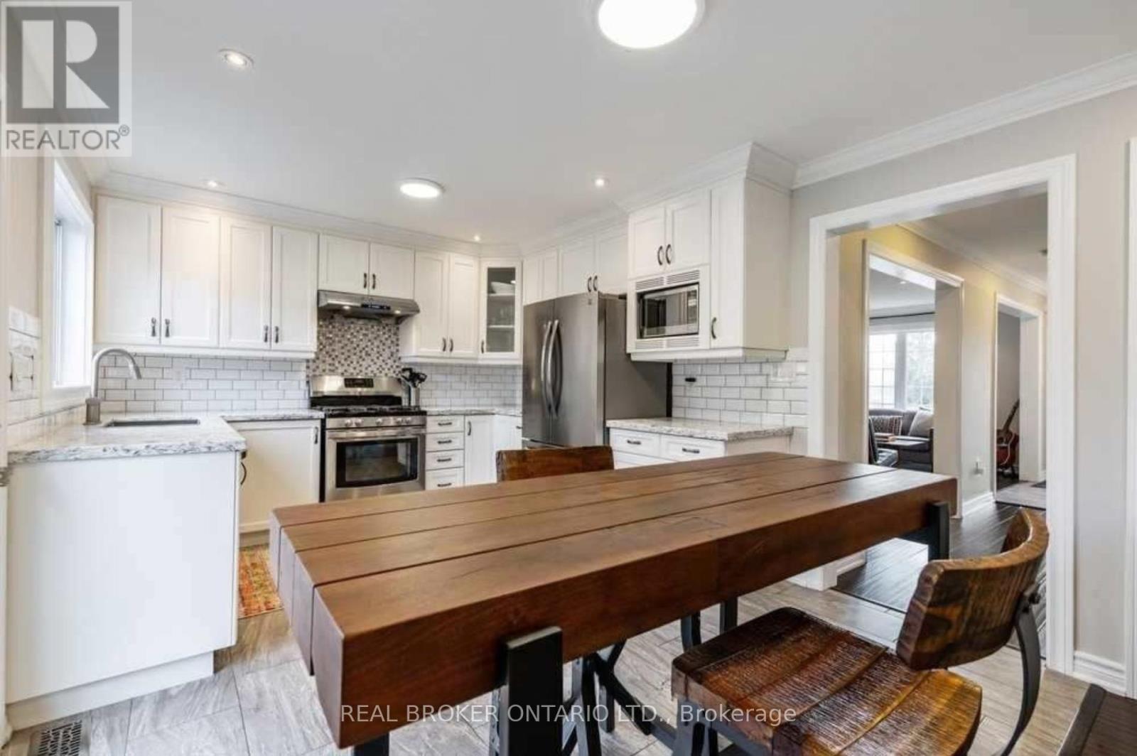 2369 Proudfoot Trail, Oakville, Ontario  L6M 4X9 - Photo 20 - W12572312