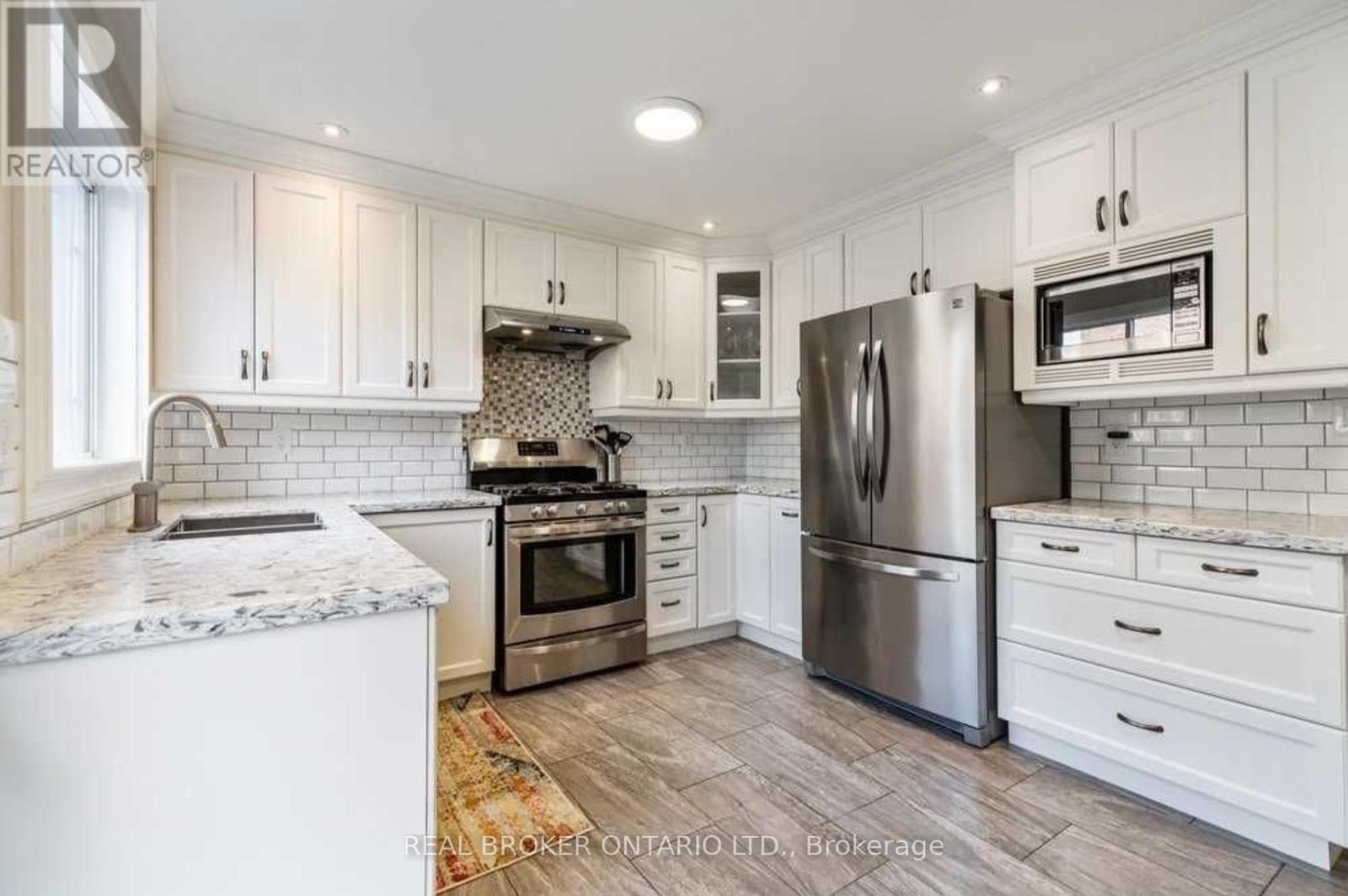 2369 Proudfoot Trail, Oakville, Ontario  L6M 4X9 - Photo 21 - W12572312