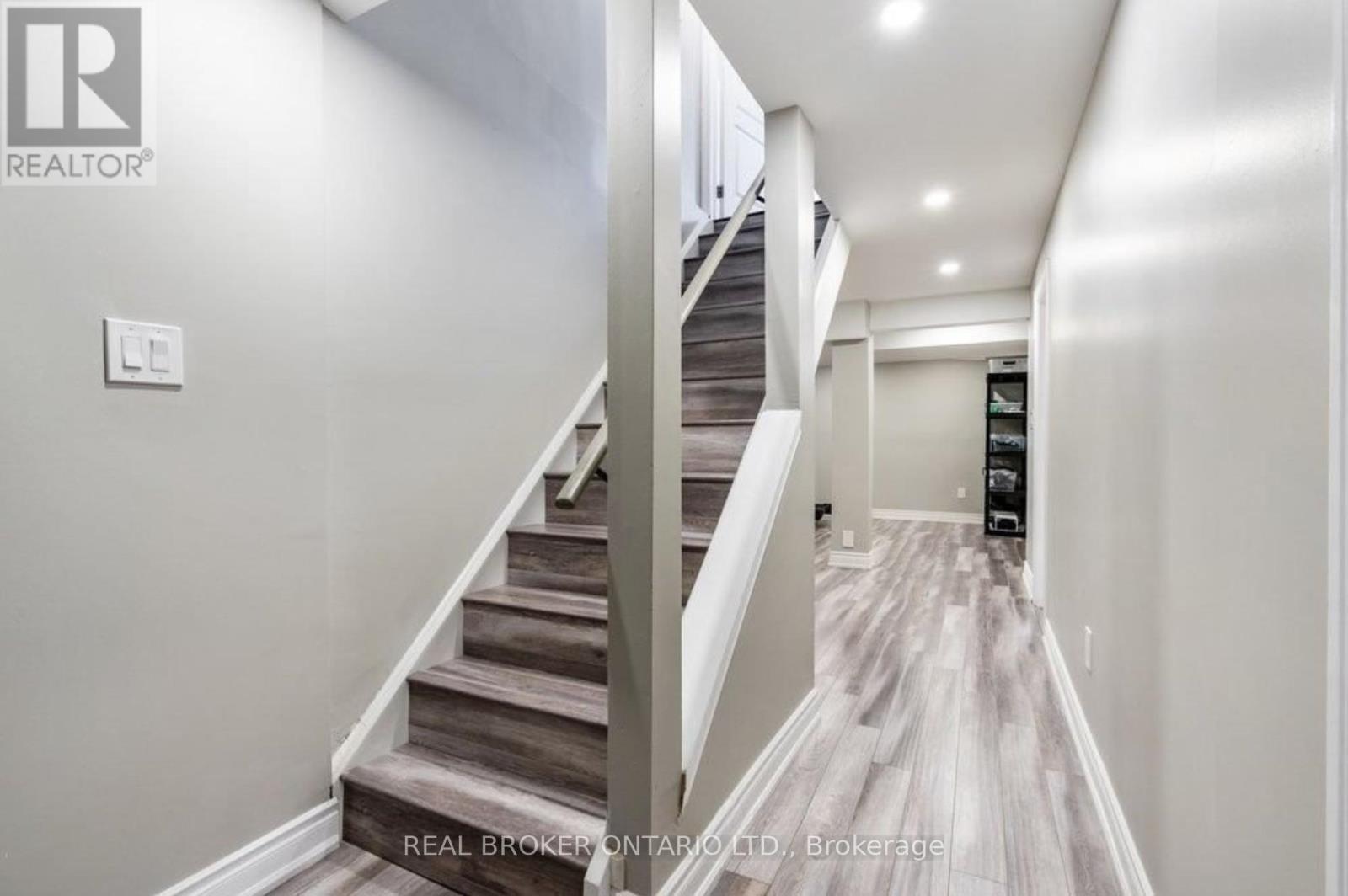 2369 Proudfoot Trail, Oakville, Ontario  L6M 4X9 - Photo 32 - W12572312