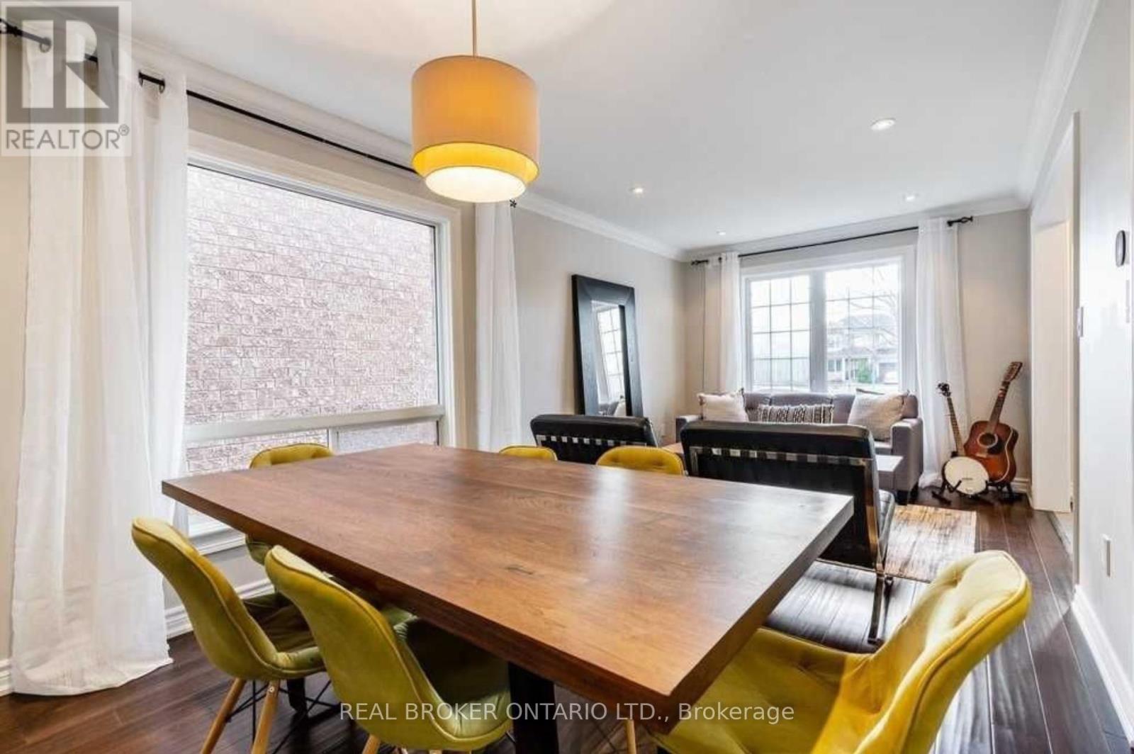 2369 Proudfoot Trail, Oakville, Ontario  L6M 4X9 - Photo 8 - W12572312