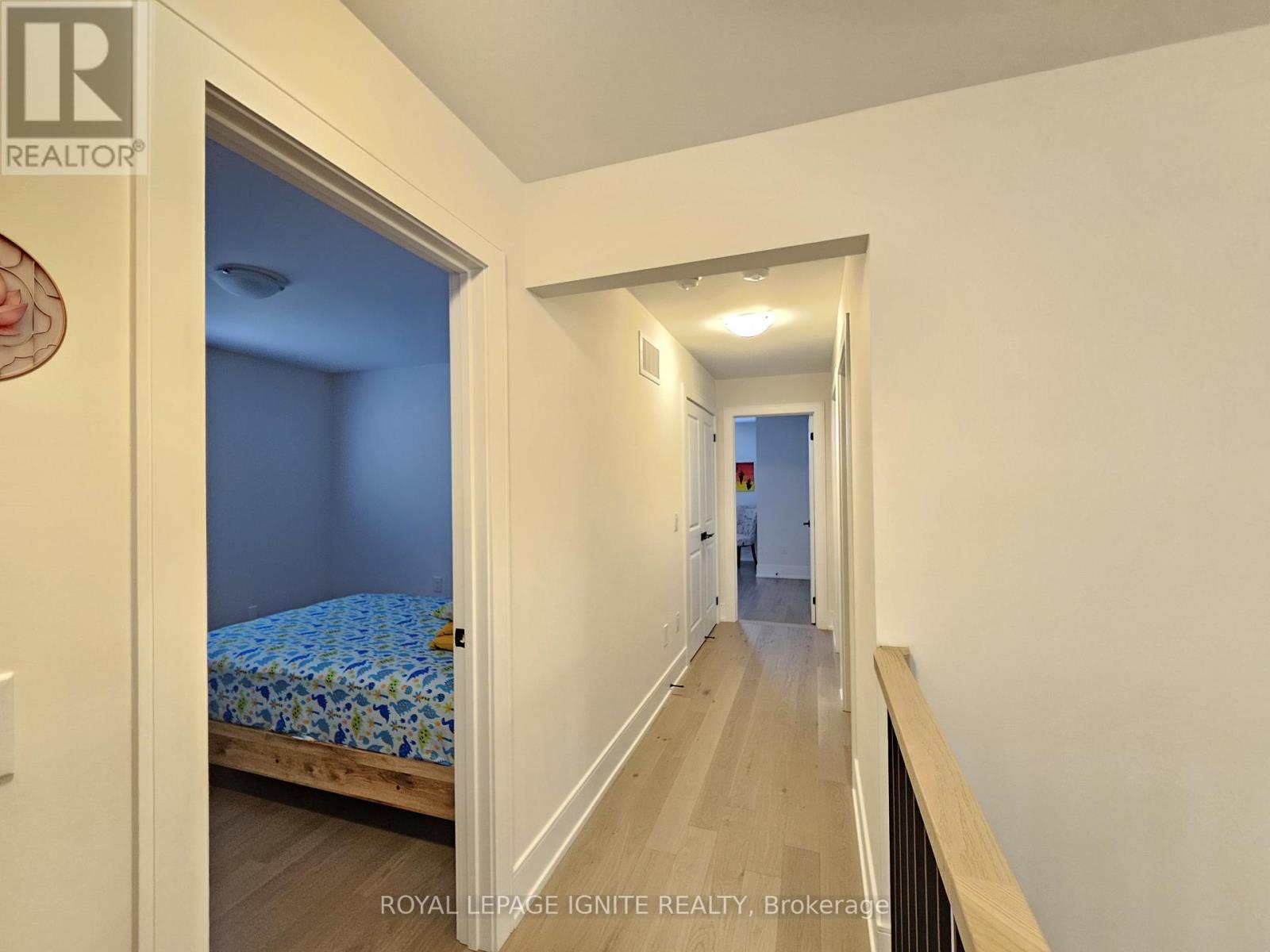 48 Duxbury Road, Brampton, Ontario  L6R 4E3 - Photo 15 - W12572318