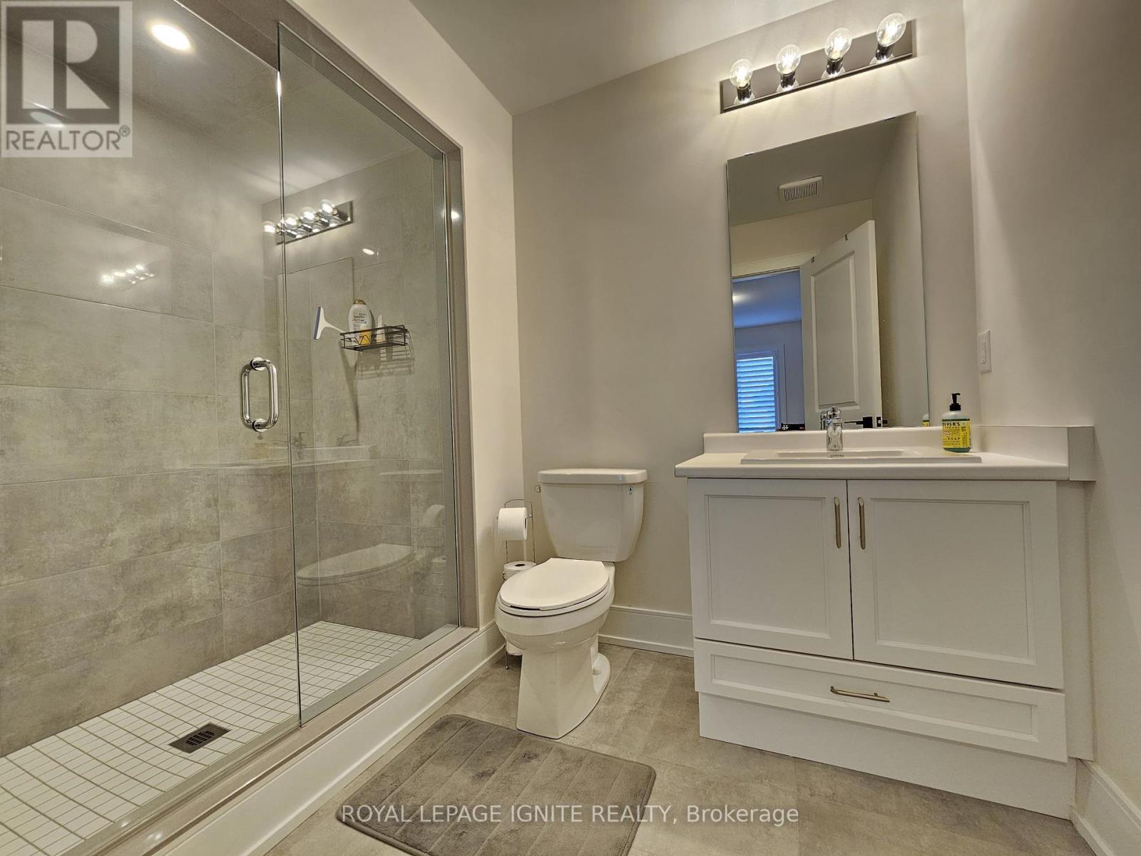 48 Duxbury Road, Brampton, Ontario  L6R 4E3 - Photo 23 - W12572318