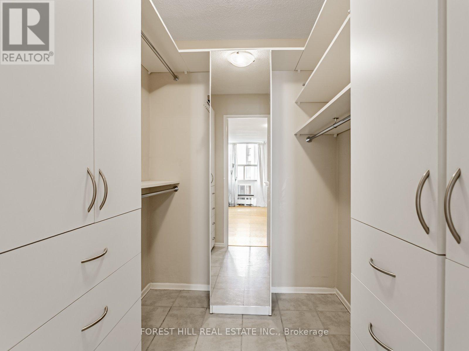 307 - 155 Marlee Avenue, Toronto, Ontario  M6B 4B5 - Photo 18 - W12572364