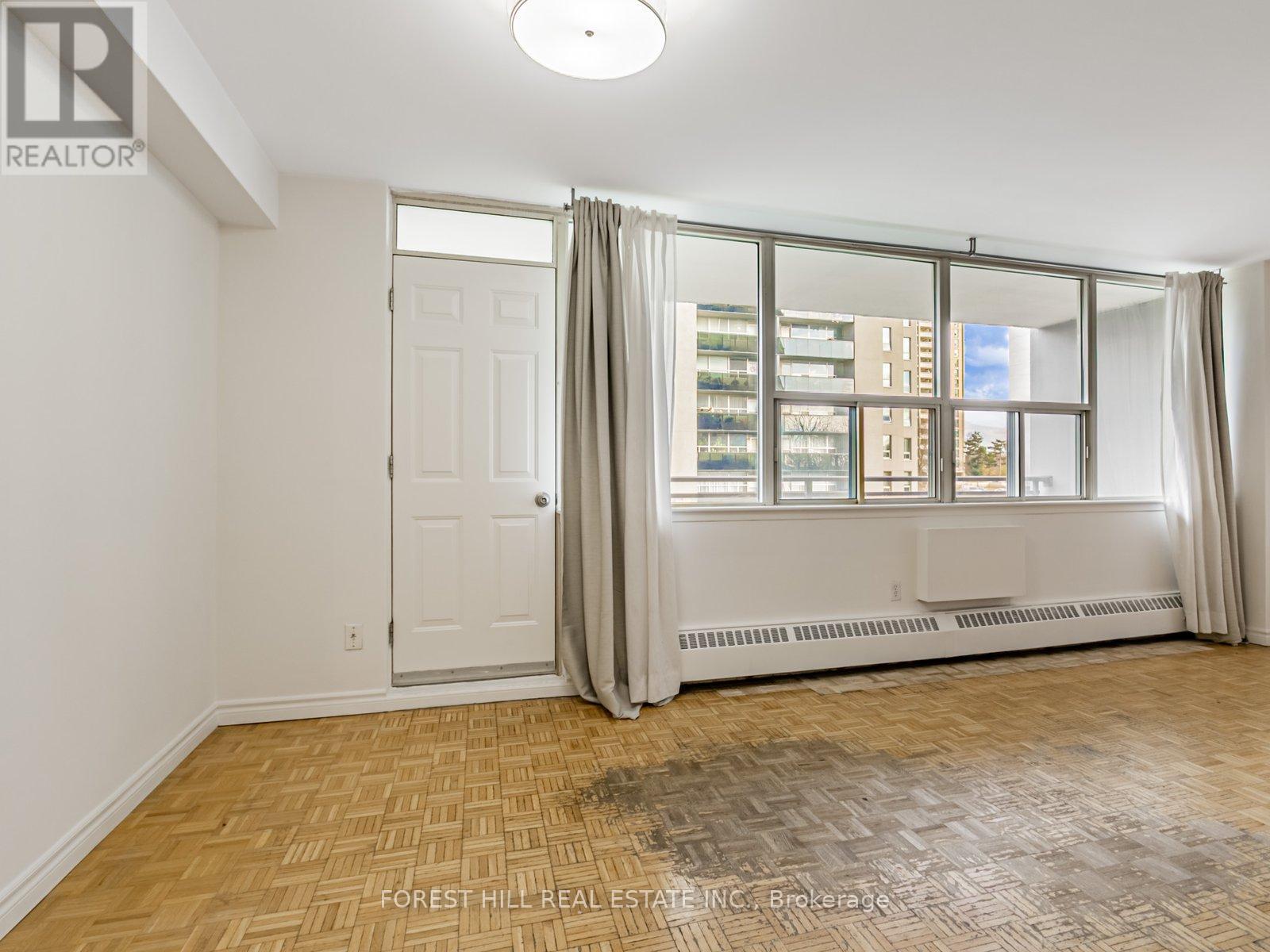 307 - 155 Marlee Avenue, Toronto, Ontario  M6B 4B5 - Photo 9 - W12572364