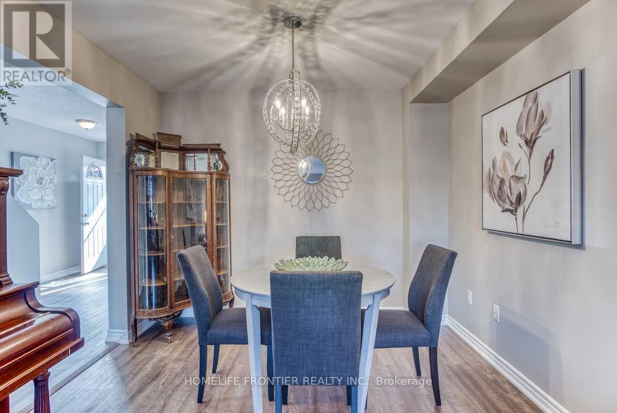 934 Cardington Street, Mississauga, Ontario  L5V 1Z8 - Photo 12 - W12572372