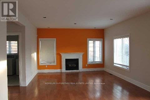 1379 Norenko Court, Mississauga, Ontario  L5V 2M8 - Photo 2 - W12572120