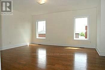 1379 Norenko Court, Mississauga, Ontario  L5V 2M8 - Photo 6 - W12572120