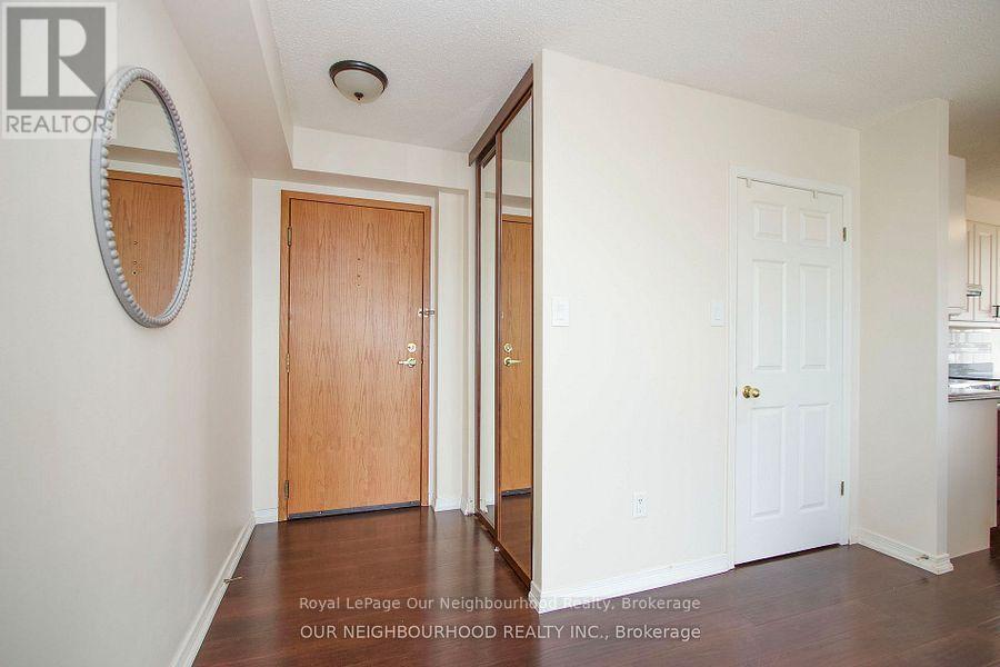 702 - 80 Athol Street E, Oshawa, Ontario  L1H 8B7 - Photo 4 - E12572398