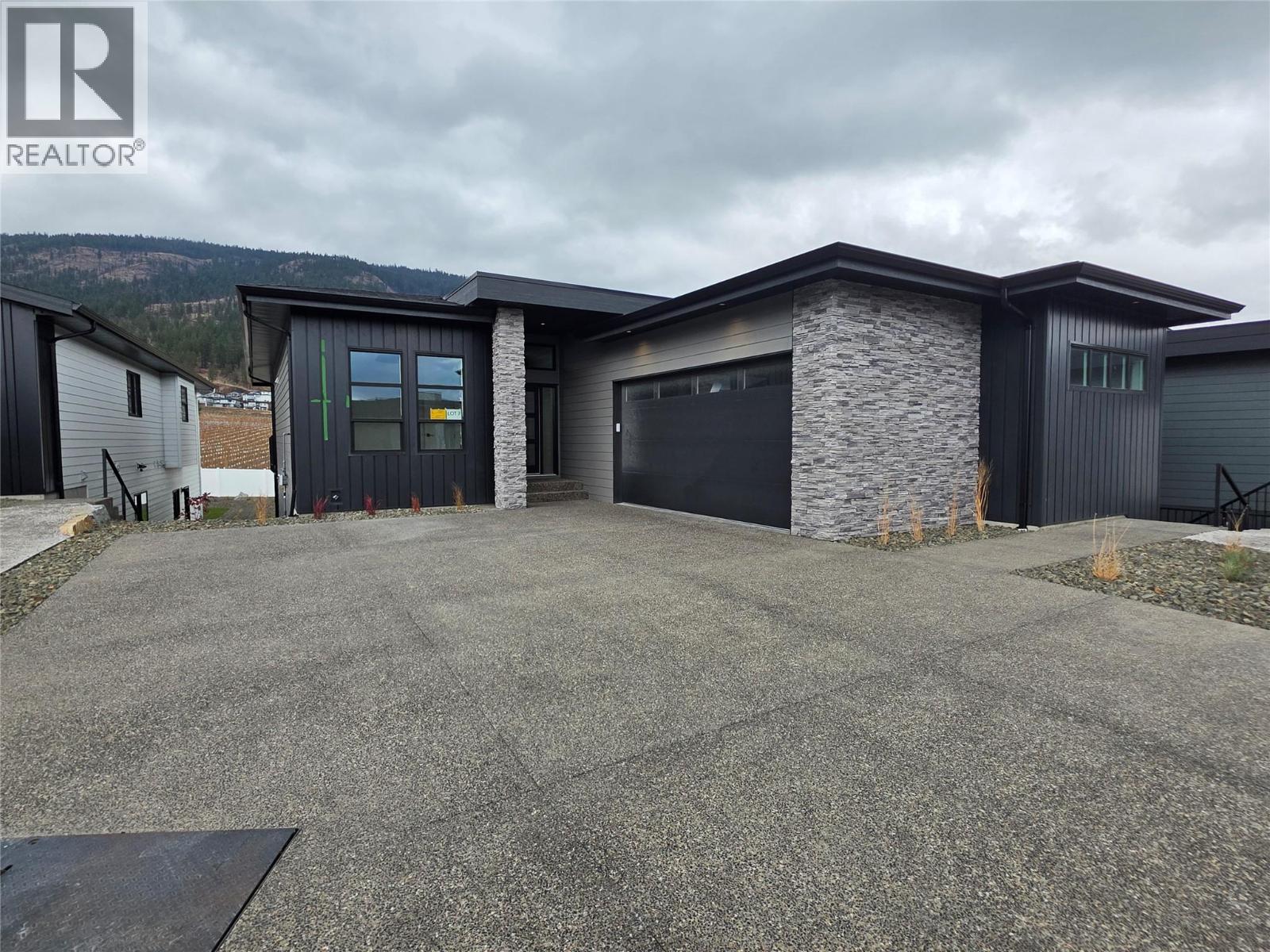 2538 Pinnacle Ridge Drive, West Kelowna, British Columbia