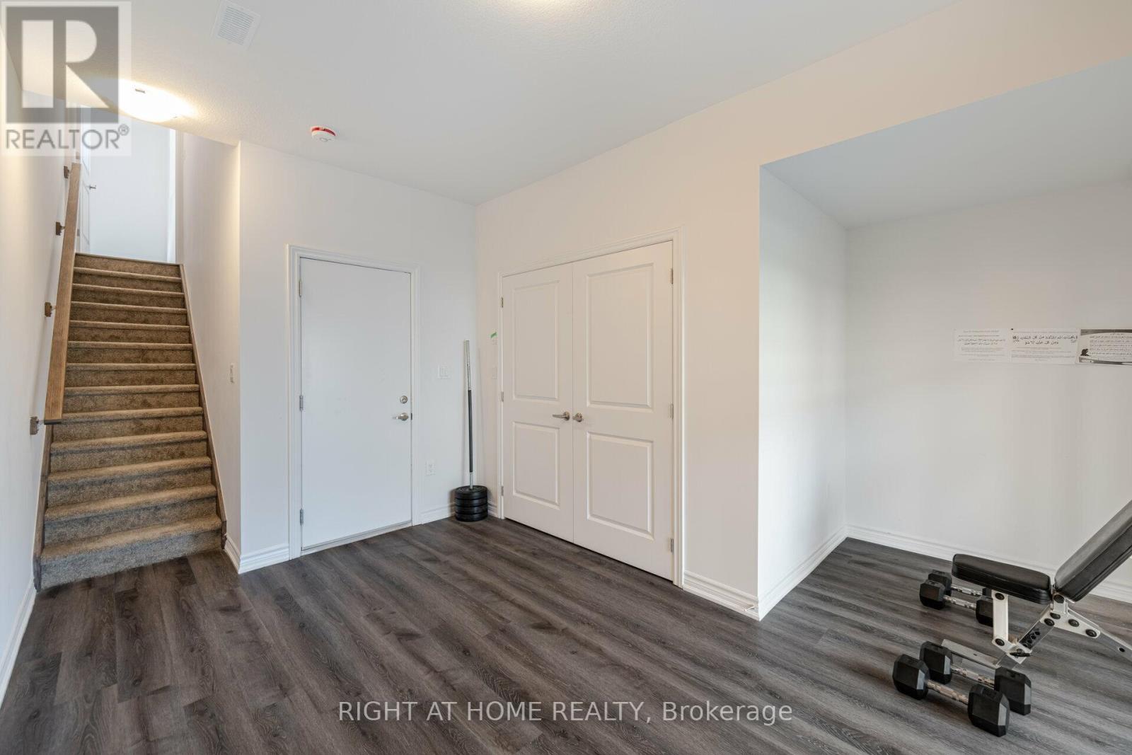 80 - 461 Blackburn Drive, Brantford, Ontario  N3T 0W9 - Photo 35 - X12572358