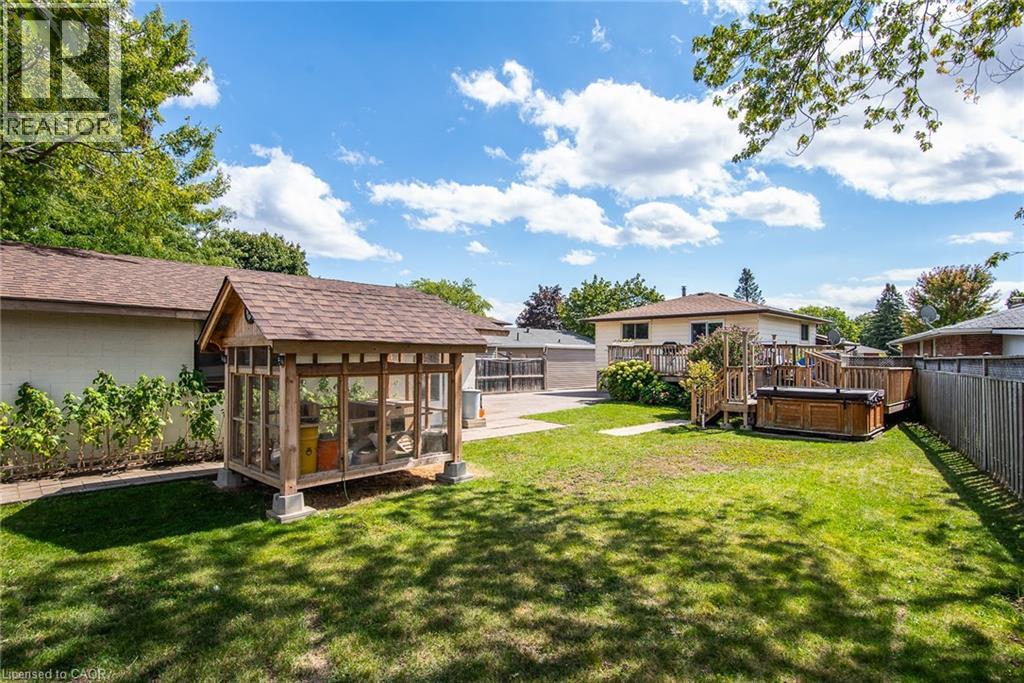 77 Roberts Crescent, Kitchener, Ontario  N2E 1A6 - Photo 40 - 40786114