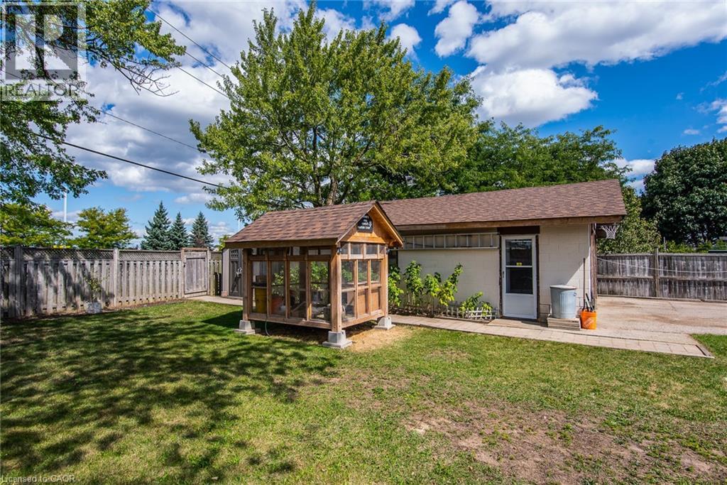 77 Roberts Crescent, Kitchener, Ontario  N2E 1A6 - Photo 39 - 40786114