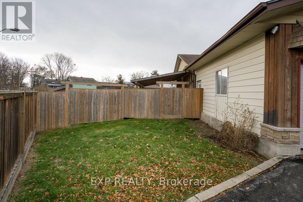 23 Panelas Crescent, Quinte West, Ontario  K8V 6A5 - Photo 24 - X12572404