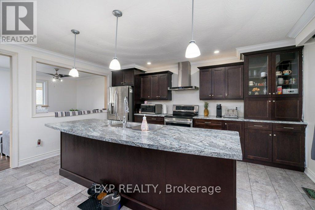 23 Panelas Crescent, Quinte West, Ontario  K8V 6A5 - Photo 4 - X12572404