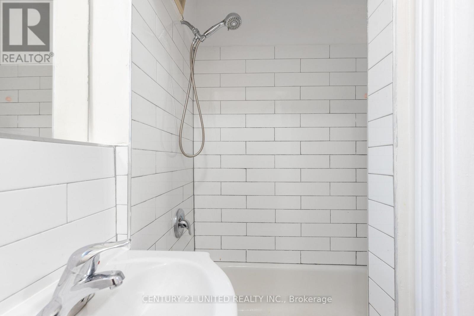 26 Park Street, Peterborough, Ontario  K9J 3V4 - Photo 30 - X12572542