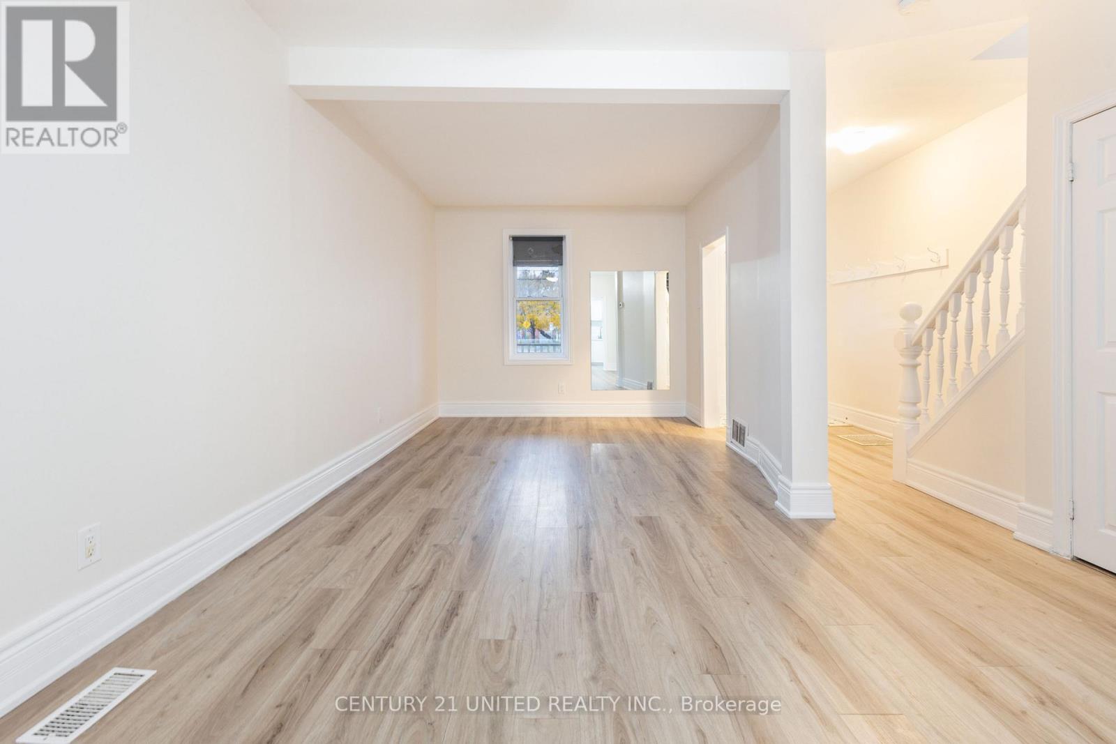 26 Park Street, Peterborough, Ontario  K9J 3V4 - Photo 7 - X12572542