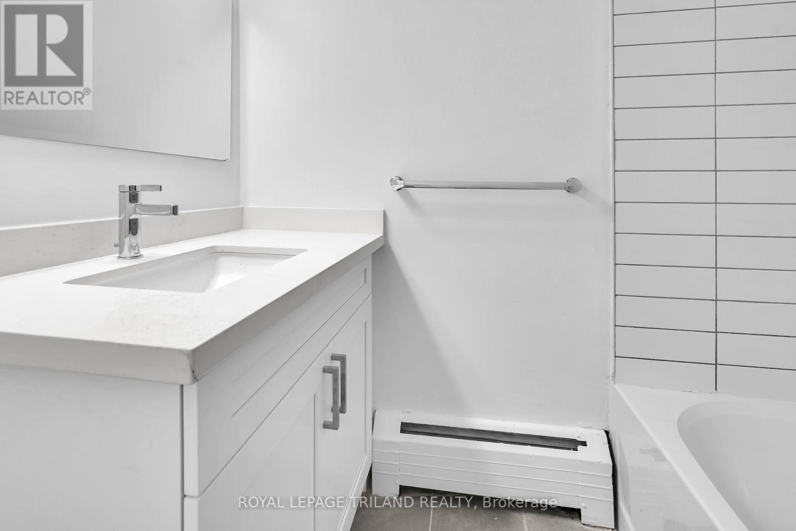 101 - 227 Cathcart Street, London South, Ontario  N6C 3M8 - Photo 11 - X12572500