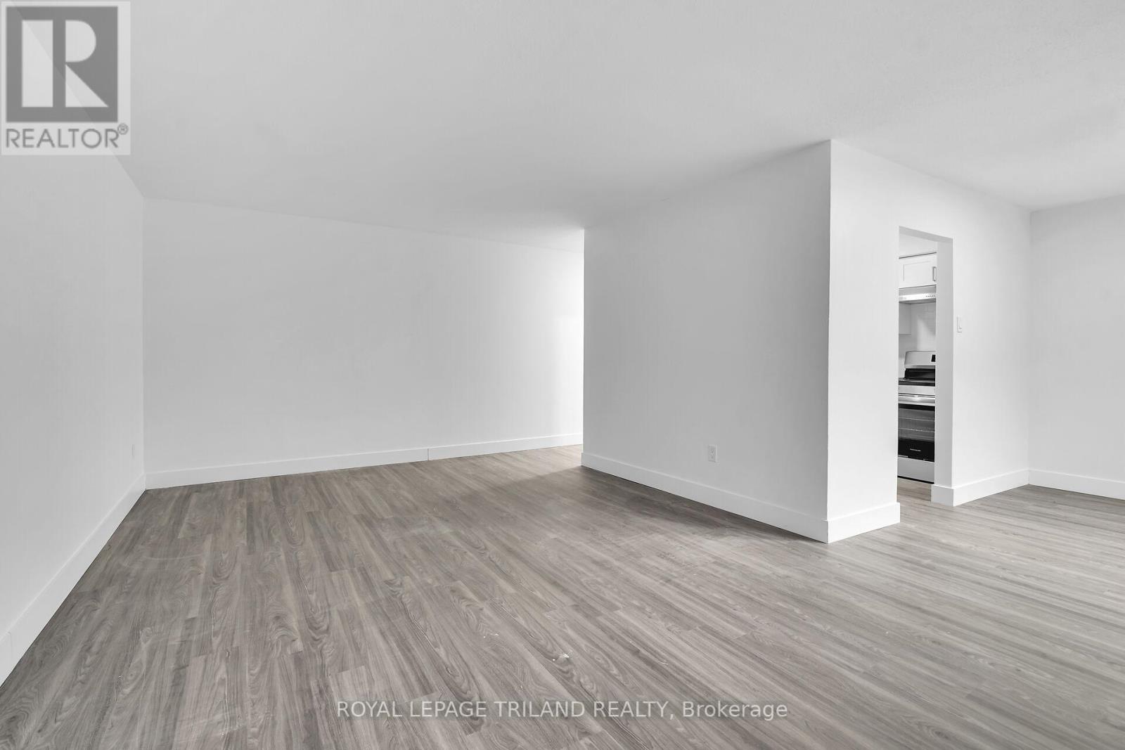 101 - 227 Cathcart Street, London South, Ontario  N6C 3M8 - Photo 4 - X12572500