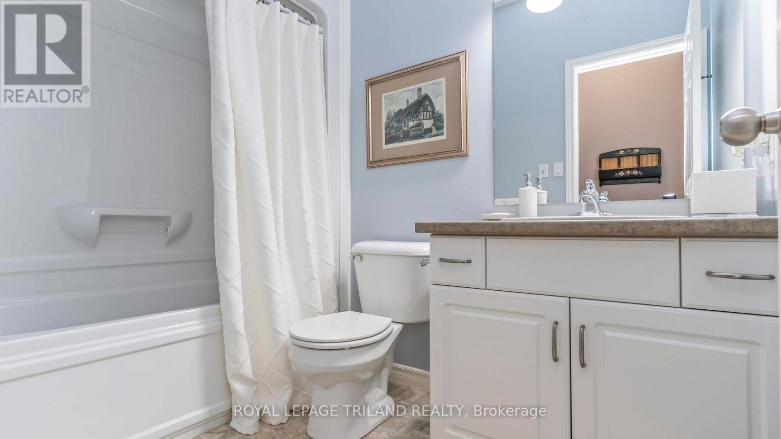 63 Hummingbird Lane, St. Thomas, Ontario  N5R 6M8 - Photo 10 - X12572552