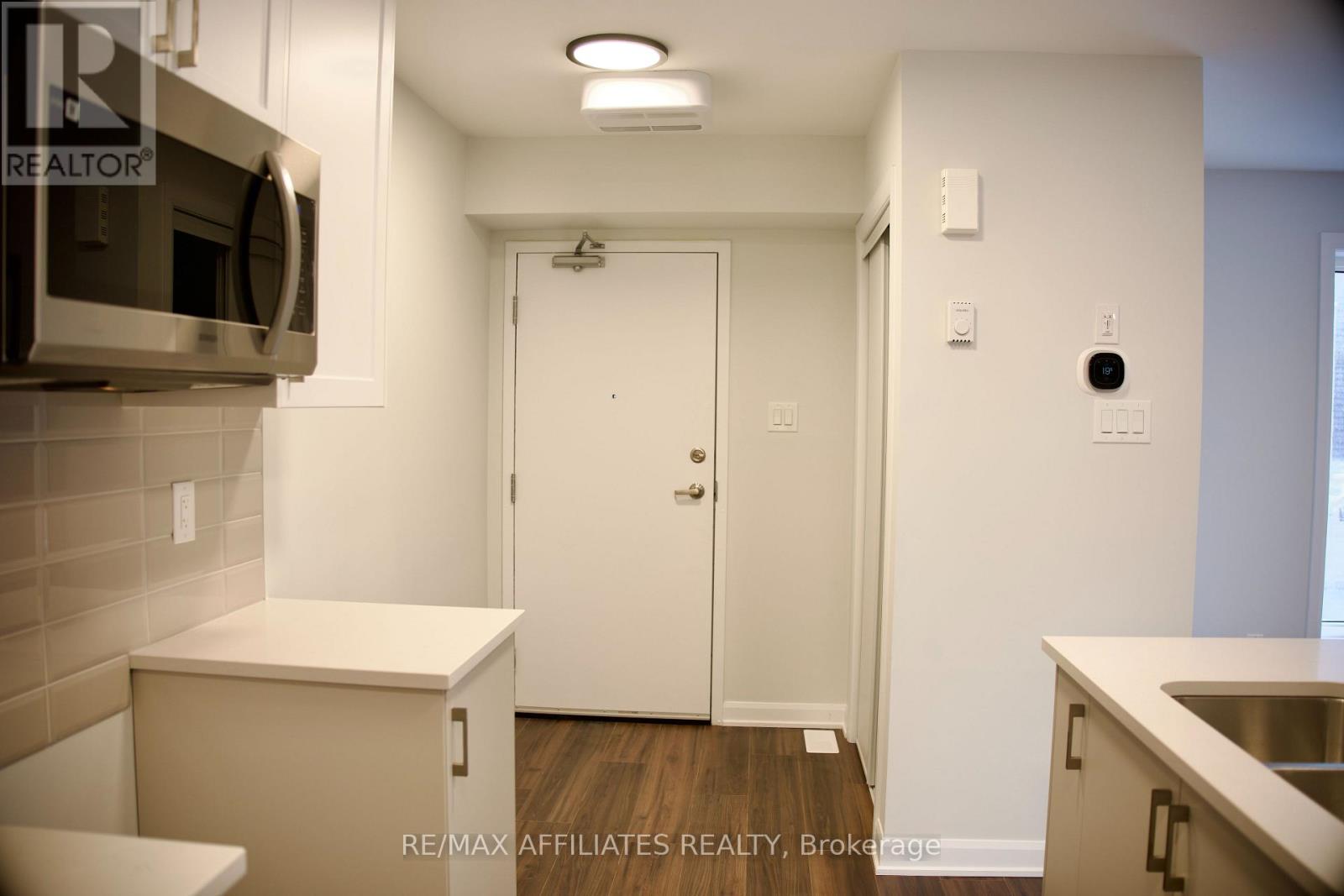 8 - 701 Glenroy Gilbert Drive, Ottawa, Ontario  K2J 5W2 - Photo 3 - X12572484