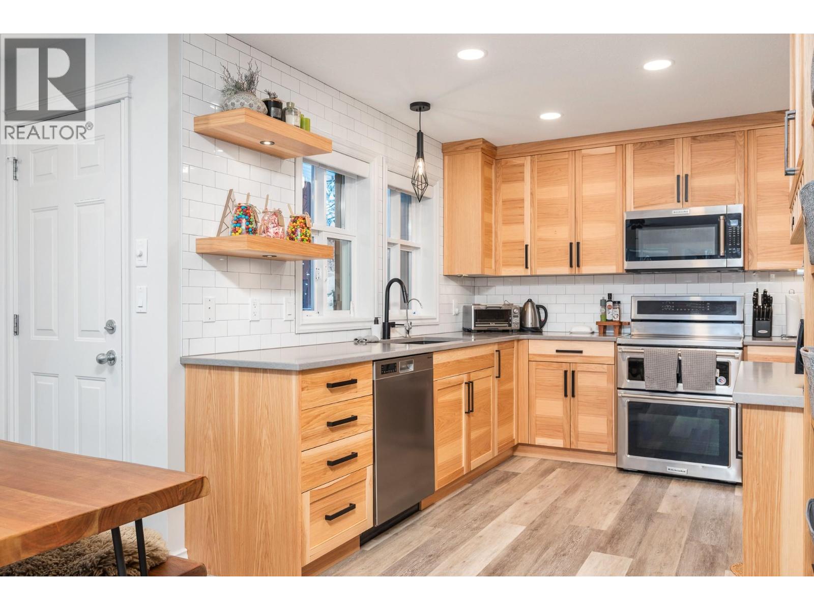 495 Monashee Road Unit# 1, Silver Star, British Columbia  V1B 0S5 - Photo 9 - 10369676