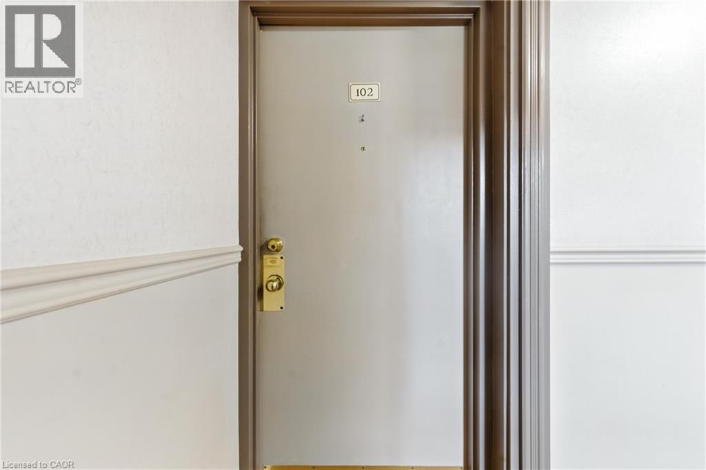 264 Oakdale Avenue Unit# 102, St. Catharines, Ontario  L2P 2K4 - Photo 3 - 40707024