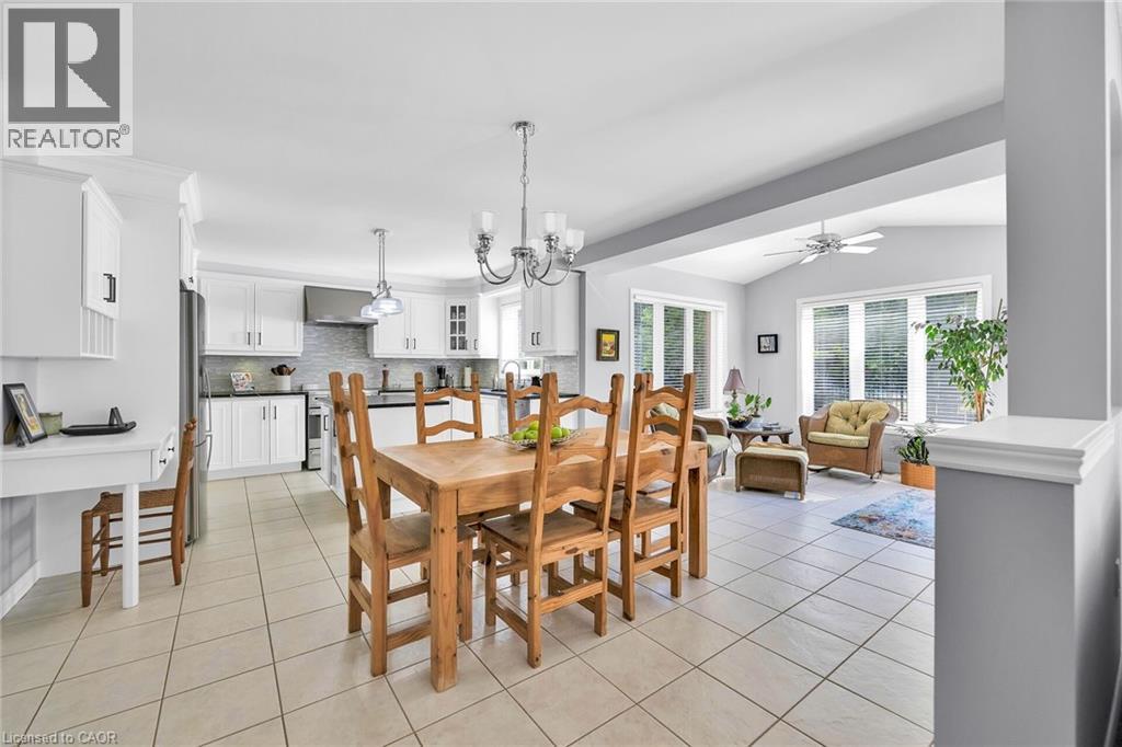 19 Golf Woods Drive, Grimsby, Ontario  L3M 5P5 - Photo 6 - 40766433