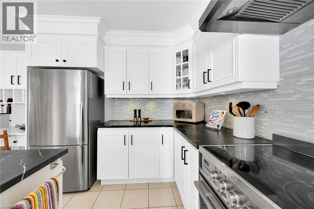 19 Golf Woods Drive, Grimsby, Ontario  L3M 5P5 - Photo 11 - 40766433