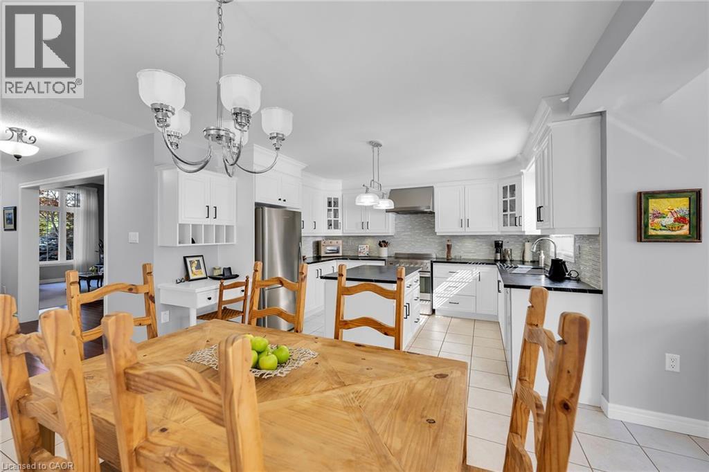 19 Golf Woods Drive, Grimsby, Ontario  L3M 5P5 - Photo 8 - 40766433