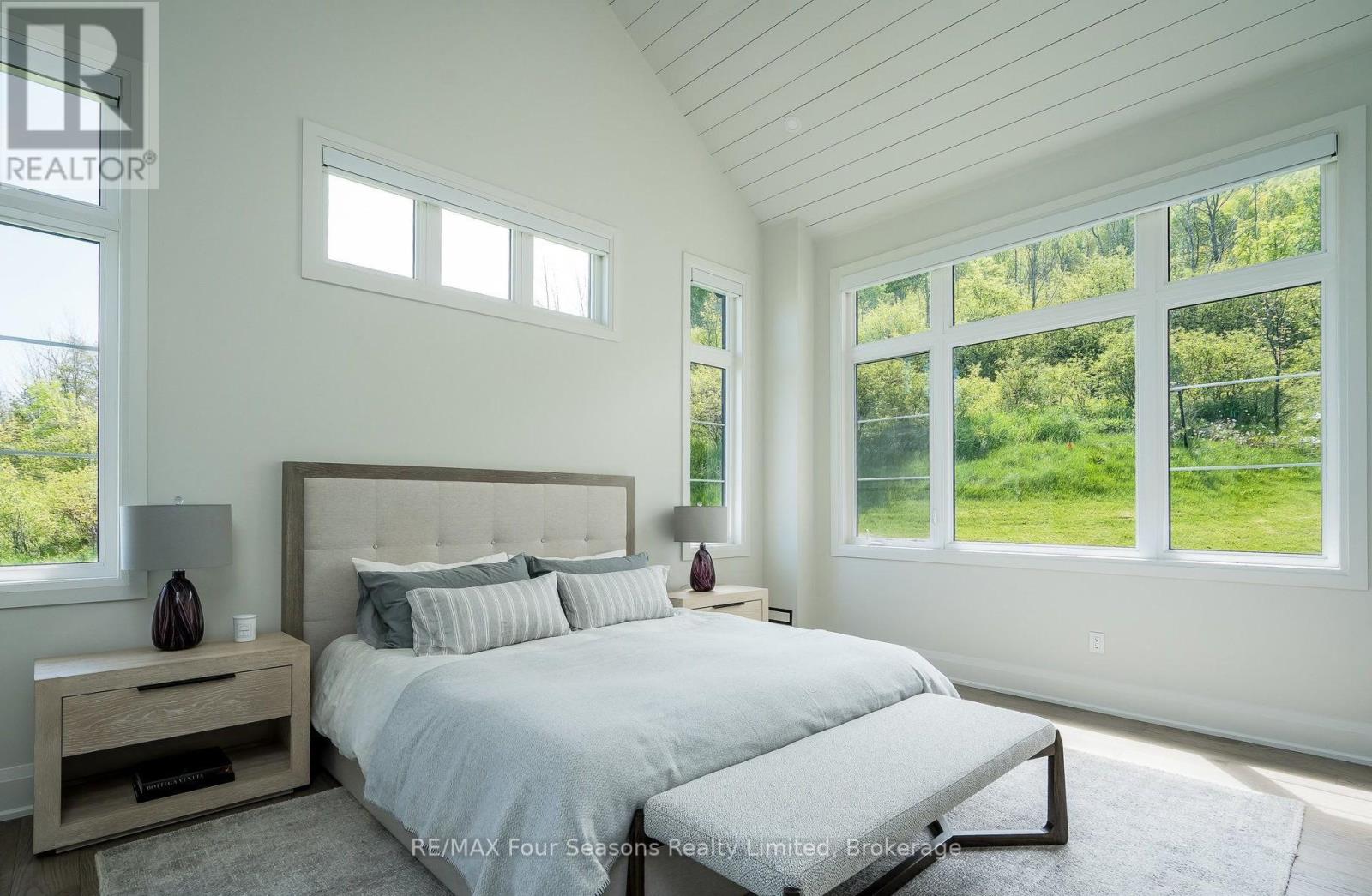 132 Dorothy Drive, Blue Mountains, Ontario  N0H 2P0 - Photo 17 - X12572496