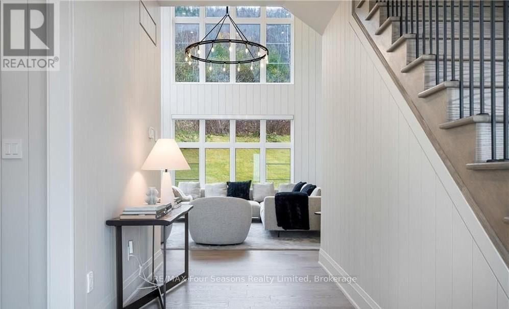 132 Dorothy Drive, Blue Mountains, Ontario  N0H 2P0 - Photo 2 - X12572496